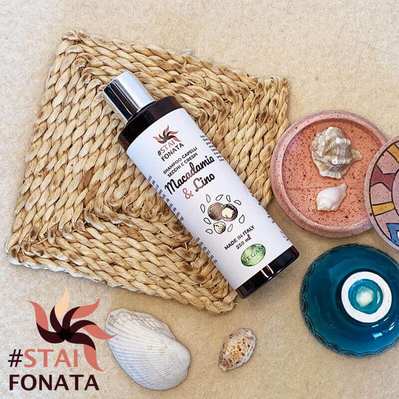 Idratare i capelli al mare: Shampoo per capelli secchi e crespi vegano macadamia lino